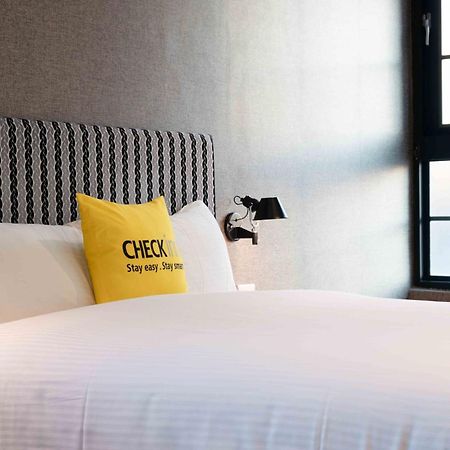 Check Inn Taichung Ziyou Exterior photo